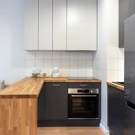Nearto Main Railway Station Free Parking & Air Conditioning Krakau