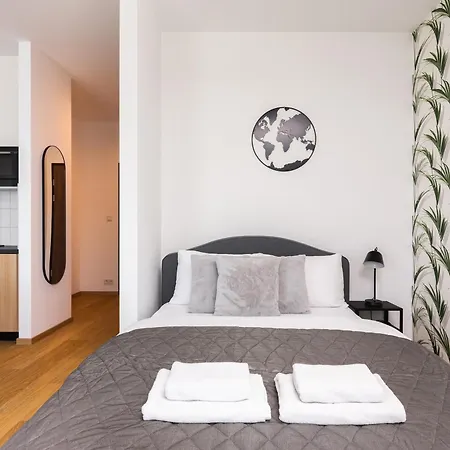 Nearto Main Railway Station Free Parking & Air Conditioning Appartement