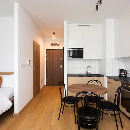 Nearto Main Railway Station Free Parking & Air Conditioning