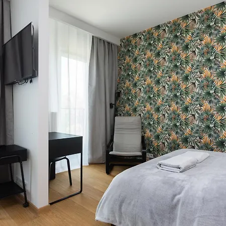 Nearto Main Railway Station Free Parking & Air Conditioning Krakau
