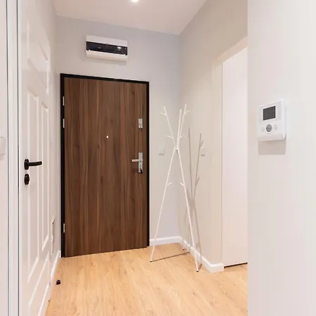 Nearto Main Railway Station Free Parking & Air Conditioning Appartement *
